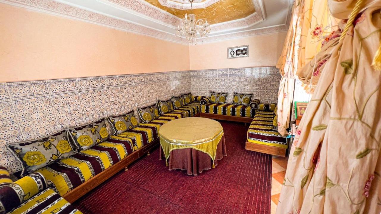 Dar Haut De Gamme Et A Un Prix Imaginaire Hostcom For Families Only Oujda Exterior photo