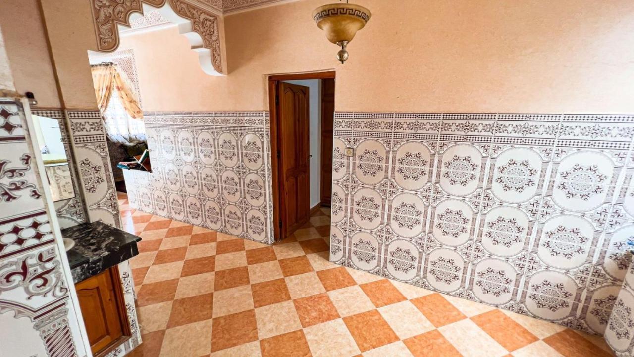 Dar Haut De Gamme Et A Un Prix Imaginaire Hostcom For Families Only Oujda Exterior photo