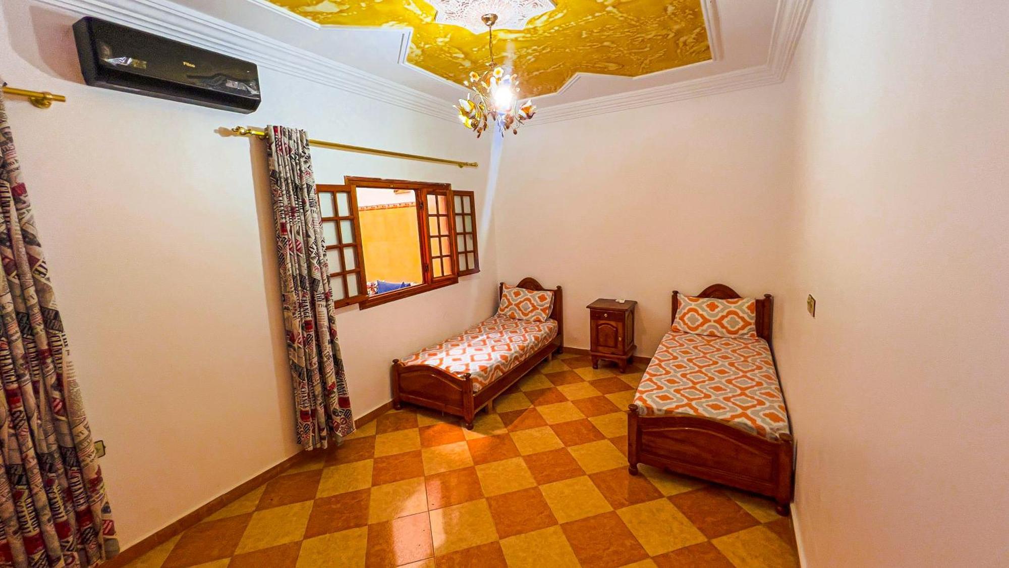 Dar Haut De Gamme Et A Un Prix Imaginaire Hostcom For Families Only Oujda Exterior photo